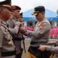 Kapolres Toraja Utara, AKBP Stephanus Luckyto yang memimpin serah terima jabatan di halaman Polres Toraja Utara, Rabu (30/04/25).