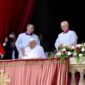 Vatikan Buka Suara Penyebab Paus Fransiskus wafat pada Senin 21 April 2025 meninggal dunia akibat stroke. Foto saat Paus tengah merayakan Paskah melalui Balkon Basilika Santo Petrus Vatikan, Minggu 20 April 2025 (instagram @franciscus) (Istimewa).