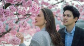 Luna Maya dan Maxime Bouttier menikmati momen romantis di bawah bunga sakura saat liburan di Tokyo, Jepang, momen lamaran pada 1 April 2025 (Foto: Istimewa).