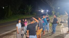Seorang pria berinisial SV (23) berhasil diamankan setelah melakukan penganiayaan terhadap seorang wanita di Lembang Sangbua, Kecamatan Kesu', Kabupaten Toraja Utara Hal tersebut diungkapkan KBO Satreskrim Ipda Fajar, Minggu (27/4/2025) Foto: Humas).