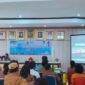Dinas Pemberdayaan Perempuan, Perlindungan Anak, Pengendalian Penduduk dan Keluarga Berencana (DP3AP2KB) Kabupaten Toraja Utara yang berdiskusi saat pelaksanaan kegiatan verifikasi lapangan hybrid dalam rangka penilaian Kabupaten Layak Anak (KLA) tahun 2025 di ruang polah kantor Bupati Toraja Utara, Selasa (20/5/25). 