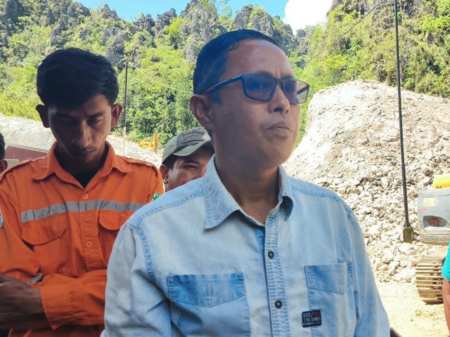 Direktur CV. Bangsa Damai Terry Banti, yang di temui di lokasi pertambangan, Rabu (28/5/25).