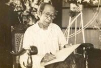 Potret Ki Hajar Dewantara di kediamannya di Yogyakarta, sekitar tahun 1950-an, saat aktif menulis dan mengembangkan pemikiran pendidikan nasional. (Foto: Istimewa).