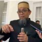 Kepala Dinas Pendidikan Sulsel, Iqbal Najamuddin, saat memaparkan perubahan sistem SPMB 2025 dalam rapat kerja bersama Komisi E DPRD Sulsel di Makassar, Selasa (6/5/2025). (Foto: Istimewa)..