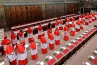 Para kardinal berkumpul di Kapel Sistina, Vatikan, untuk memulai proses konklaf dalam rangka memilih Paus pengganti Fransiskus, Rabu (7/5/2025) (Foto: Istimewa).