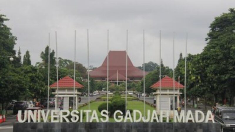 Pihak UGM angkat suara melalui keterangannya  Biro Hukum dan Organisasi Yg Universitas Gajah Mada menanggapi gugatan Rp69 triliun terkait ijazah Jokowi, Kamis (15/5/2025) (Foto: Istimewa).