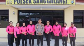 Kapolres Toraja Utara dan Bhayangkari kunjungan kerja ke Polsek Sanggalangi’, disambut Kapolsek AKP Sette Marrung bersama personel dan Bhayangkari Ranting, Jumat (16/05/2025) (Foto: Humas).