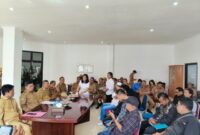 Bupati Toraja Utara, Frederik Viktor Palimbong saat menyampaikan sambutannya saat penyerahan SK CPNS di Marante, Senin (2/6/25). (Dok. Zul/gasingnews.com)