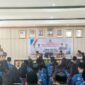 Bupati Toraja Utara, Frederik Viktor Palimbong saat menyampaikan sambutannya saat penyerahan SK CPNS di Marante, Senin (2/6/25). (Dok. Zul/gasingnews.com)