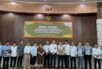 Foto bersama usai penyerahan WTP 