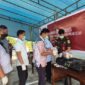 Kepala Kejaksaan Negeri Mamasa, Musa, bersama Kepala Seksi Intelijen Kejaksaan Negeri Mamasa Arjely Pongbanny, Kepala Seksi Tindak Pidana Umum Kejaksaan Negeri Mamasa Azhar, Kepala Seksi pemulihan Aset Penglolaan Barang Bukti
Pangerang. SB,
Kasat Reskrim Polres Mamasa
Ipda Drones Ma’dika,
KBO Sat Res Narkoba Polres Mamasa
Ipda Artur
Kanit Narkoba Polres Mamasa
IpdaErik. B
Kasubag keuangan, Kepegawaian dan Umum Dinas Kesehatan Mamasa
Silvanus Iskandar yang memusnahkan barang bukti Narkotika dengan cara di rebus, di halaman kantor kejaksaan negeri Mamasa, Kamis (19/6/25).
