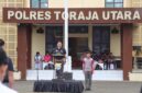 Kapolres Toraja Utara AKBP Stephanus Luckyto A.W membuka secara resmi Pekan Olahraga Bhayangkara Cup 2025 di Halaman Mapolres Toraja Utara, Jumat (13/6/2025) (Foto: Humas).