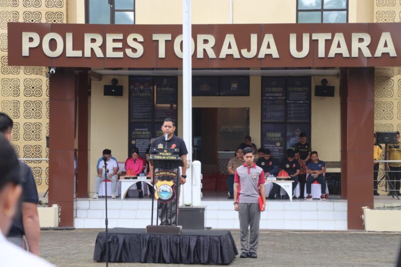 Kapolres Toraja Utara AKBP Stephanus Luckyto A.W membuka secara resmi Pekan Olahraga Bhayangkara Cup 2025 di Halaman Mapolres Toraja Utara, Jumat (13/6/2025) (Foto: Humas).