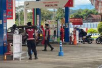 Satuan Samapta Polres Tana Toraja terus mengintensifkan Kegiatan Rutin yang Ditingkatkan (KRYD) di sejumlah titik keramaian, Minggu malam, (15/6/2025) (Foto: Humas).