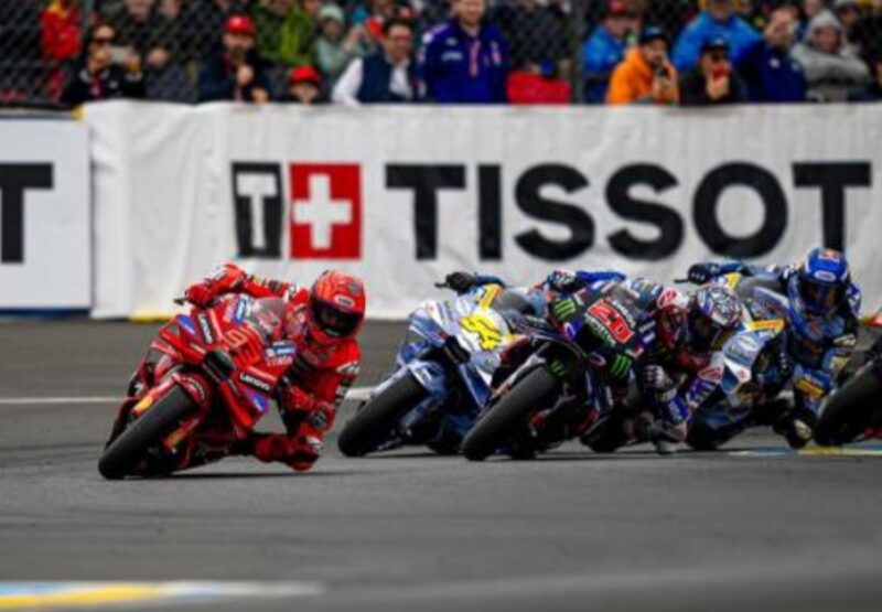 Marc Marquez memimpin di depan para pembalap lain saat sesi latihan MotoGP Aragon 2025 di Sirkuit MotorLand Aragon, Alcaniz, Spanyol, Jumat (6/6/2025) (Foto: Istimewa).