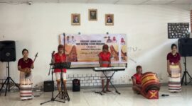 Salah satu peserta cabang seni dan sastra yang sementara berlomba pada kegiatan FLS3N di SMA Negeri 2 Toraja Utara, Kamis (4/7/25).