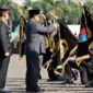 Presiden Prabowo Tegaskan Polisi Tangguh Harus Bela Rakyat Miskin dan Tertindas. Hal itu ia sampaikan saat memimpin langsung Upacara Peringatan Hari Bhayangkara ke-79 di Lapangan Monumen Nasional (Monas), Jakarta, Selasa (1/7/2025) ( Foto: Istimewa).