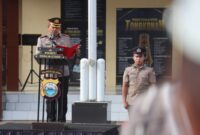 Kapolres Toraja Utara pimpin upacara Hari Juang Polri 2025, tekankan dedikasi, integritas, dan pelayanan terbaik untuk masyarakat berlangsung di halaman Mapolres Toraja Utara, Kamis pagi (21/08/2025) (Foto: Humas).