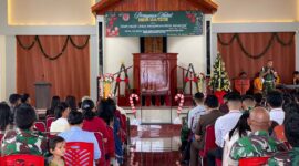 Suasana perayaan Natal bersama keluarga besar Kodim 1414/Tator yang berlangsung penuh khidmat dan kebersamaan di Makodim 1414/Tator, Tana Toraja, Senin (06/01/2026) (Foto: Humas).